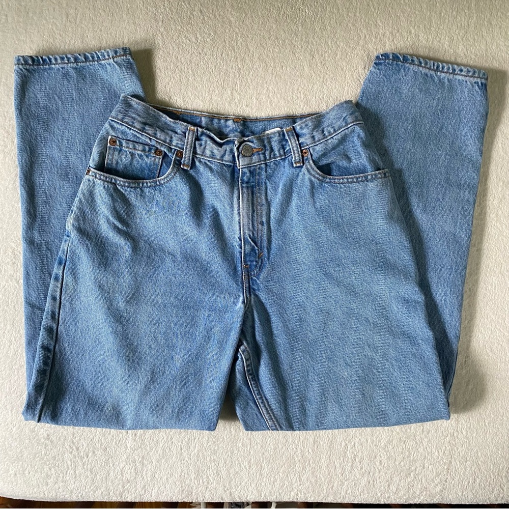 Levi’s 550 red tab jeans -relaxed fit -tapered leg